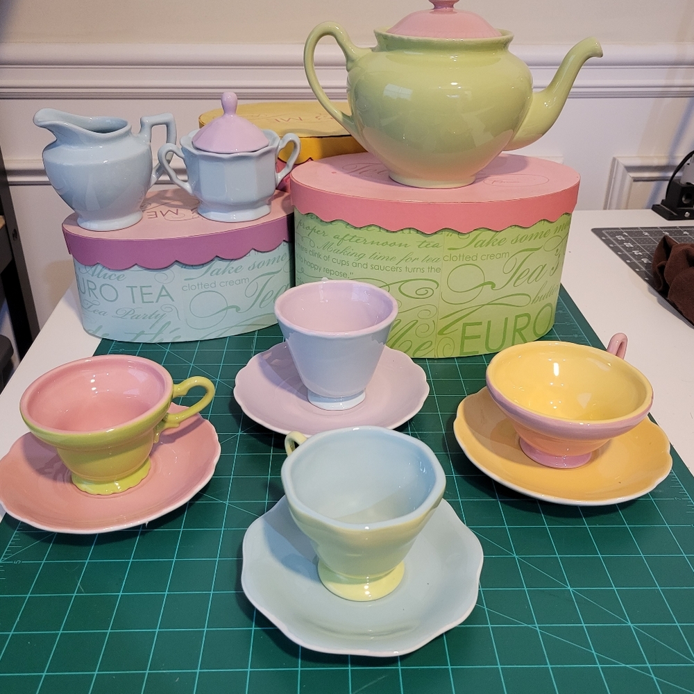 Rosanna Ware Tea For Me Tea Set